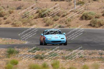 media/Jun-01-2025-CalClub SCCA (Sun) [[eae223c5dd]]/Group 5/Qualifying/